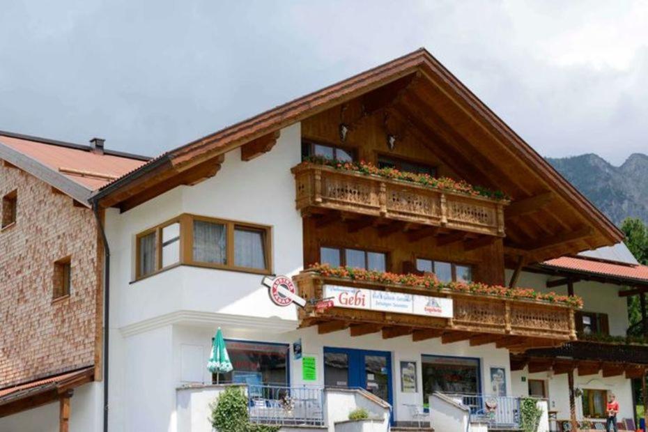 Gaestehaus Familie Gebhard Schaedle Graen Exterior photo